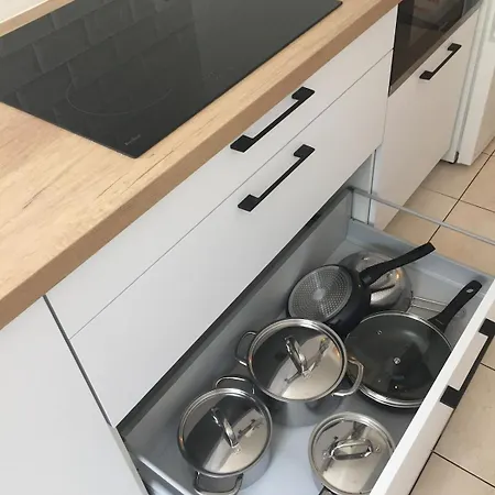 Apartment Bright With A Balcony Near Metro Station *